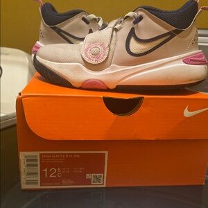 Nike Team Hustle D 11 (ps)